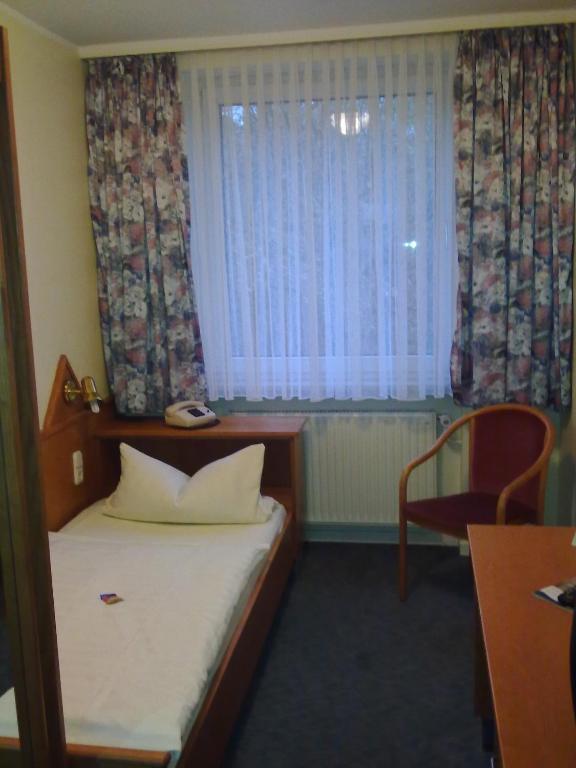 Autobahn Hotel Pfungstadt Ost 部屋 写真